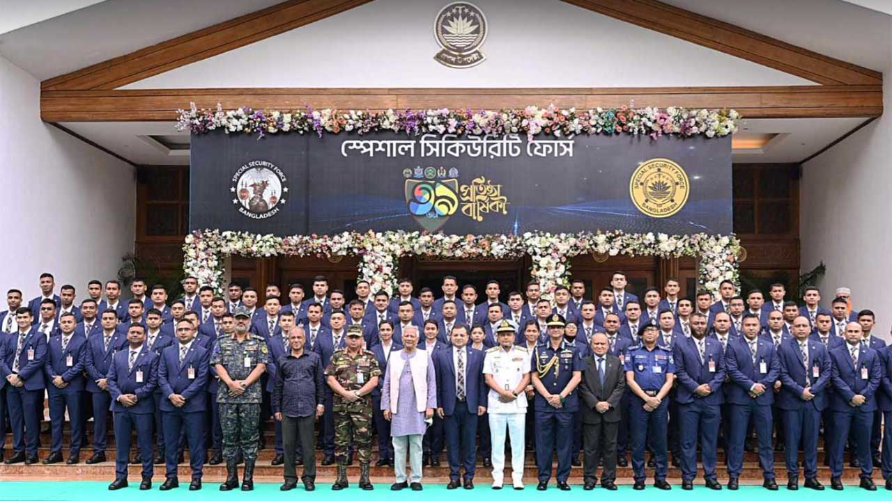 এসএসএফের প্রশিক্ষণ, অস্ত্র ও সরঞ্জাম আধুনিকায়নের প্রক্রিয়া চলমান: প্রধান উপদেষ্টা