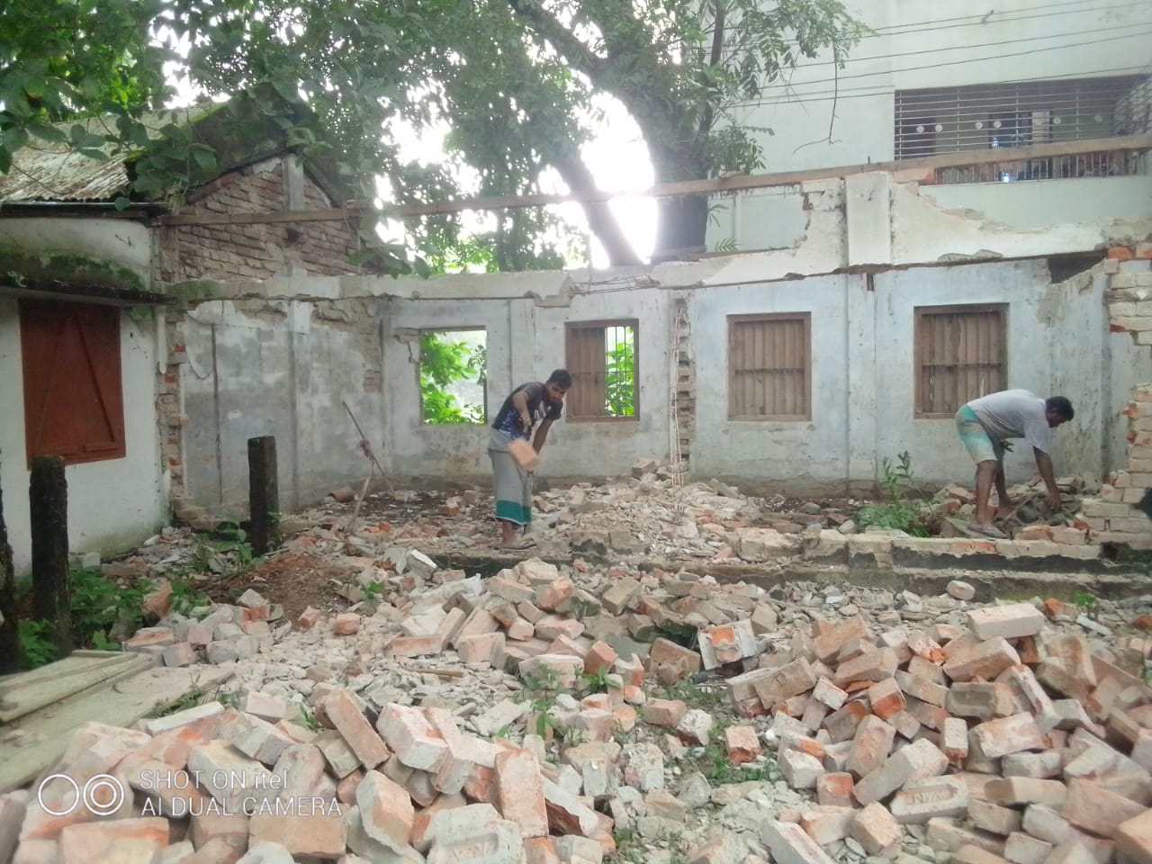 গোয়ালন্দে চারটি সরকারী স্থাপনা নিলাম দেখিয়ে পাঁচটি স্থাপনা বিক্রি
