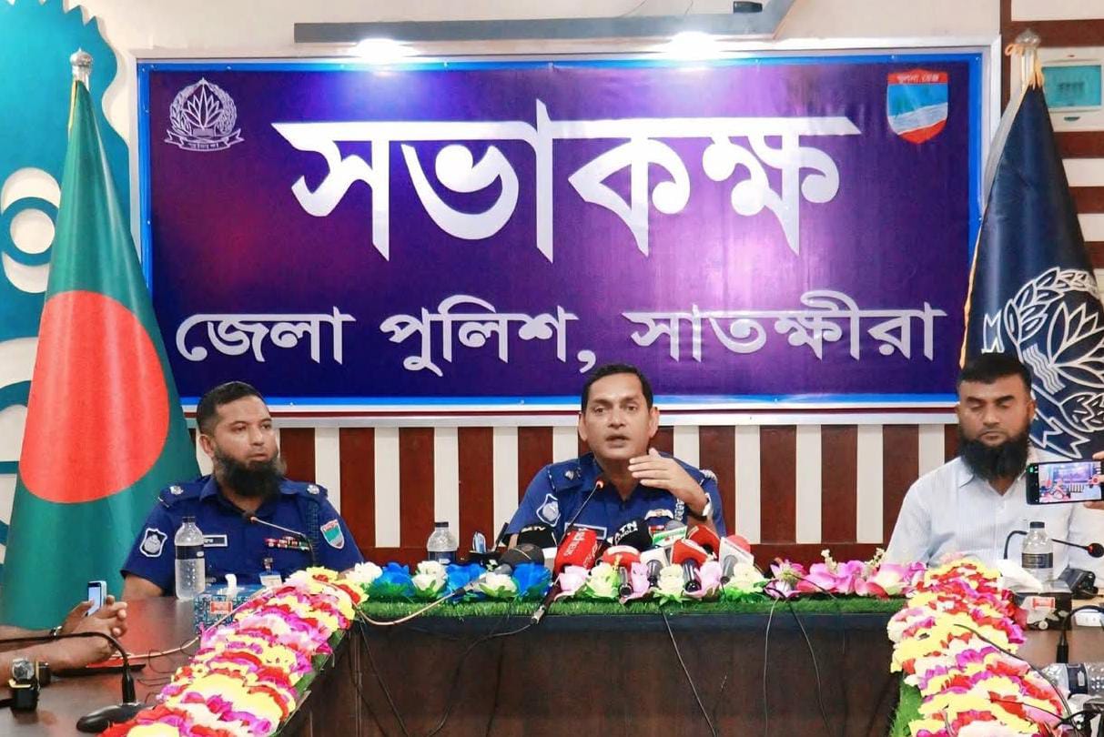 পূজামণ্ডপে বিশৃঙ্খলার চেষ্টা করলে কঠোর ব্যবস্থা : সাতক্ষীরার এসপি’র হুশিয়ারি